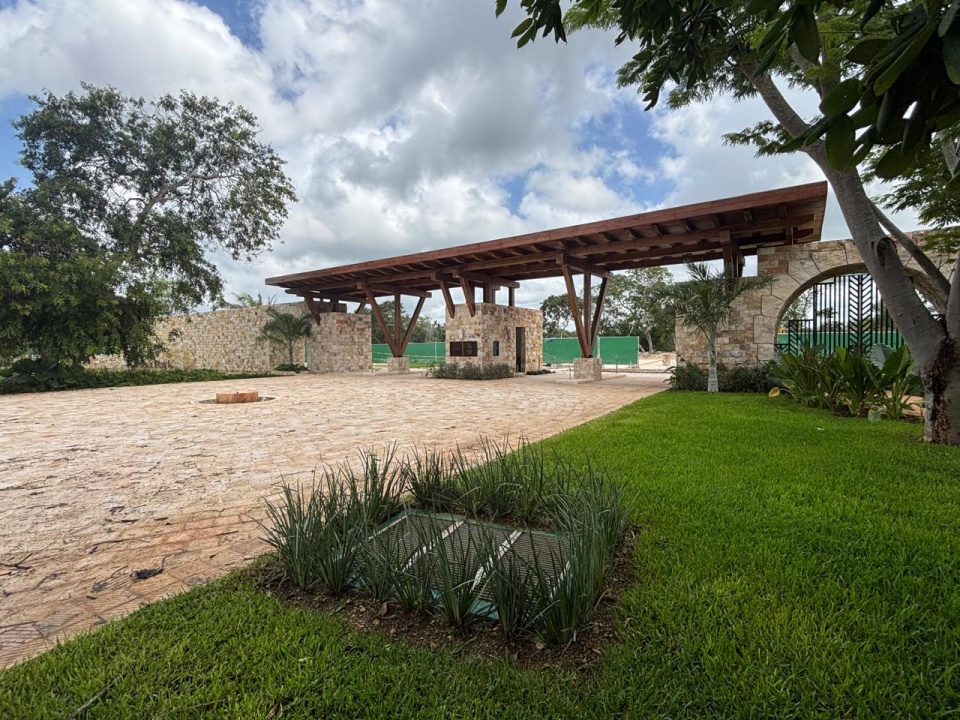 Pórtico de acceso
